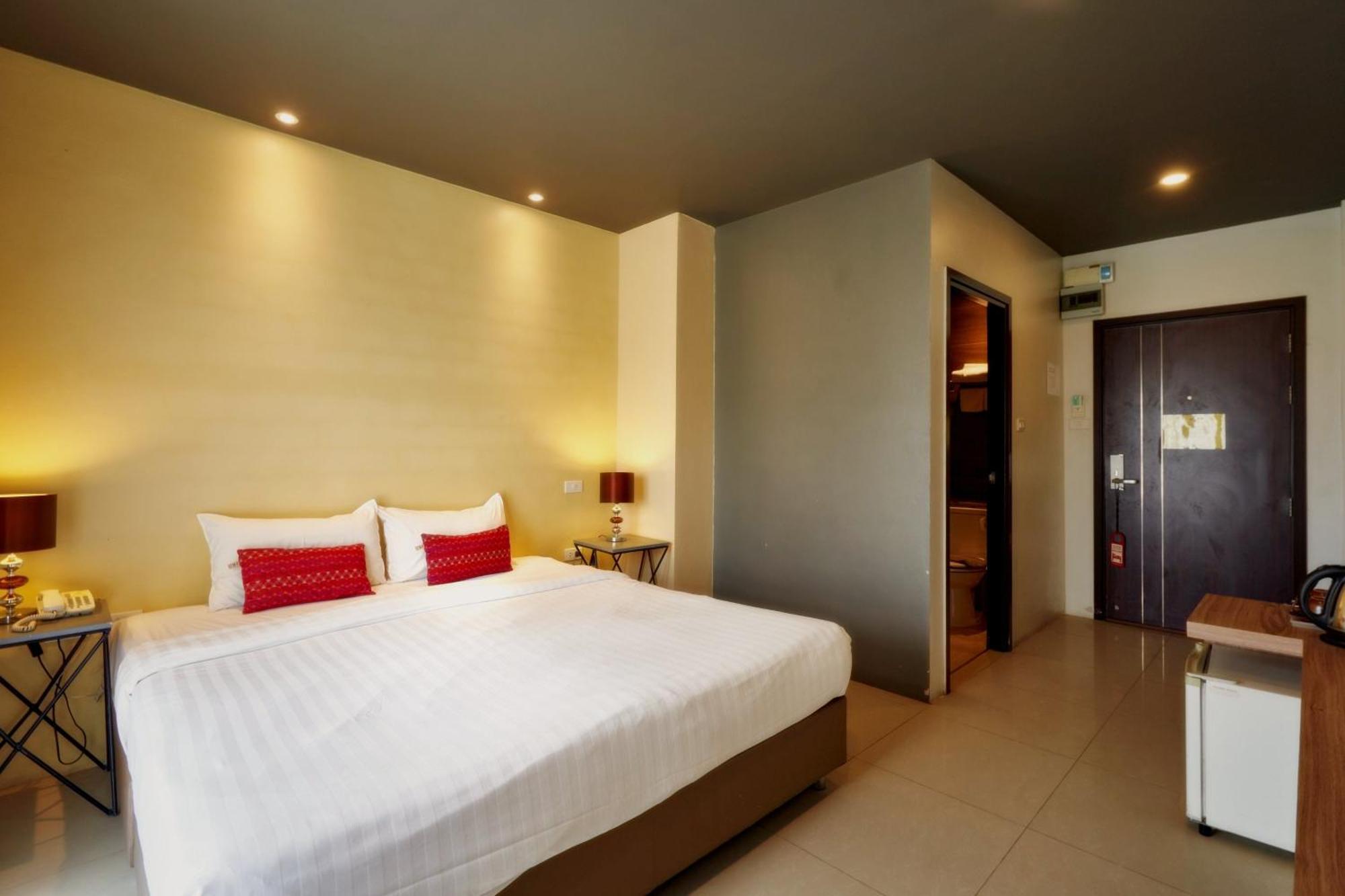 H Hotel Phrasing Chiang Mai Exterior foto