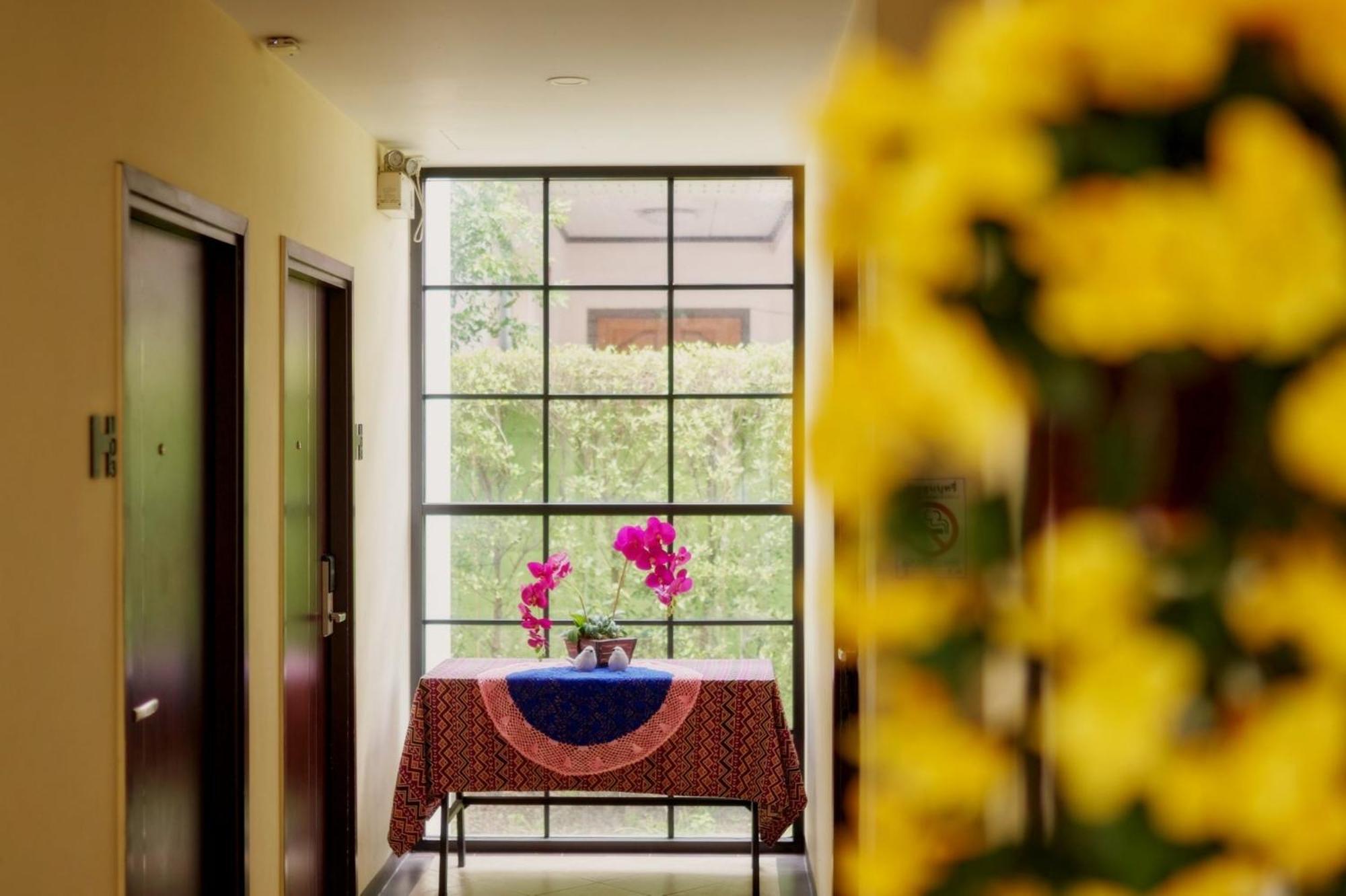 H Hotel Phrasing Chiang Mai Exterior foto