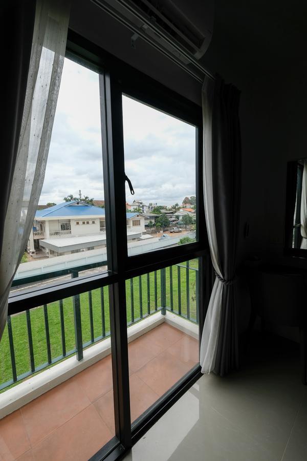 H Hotel Phrasing Chiang Mai Exterior foto